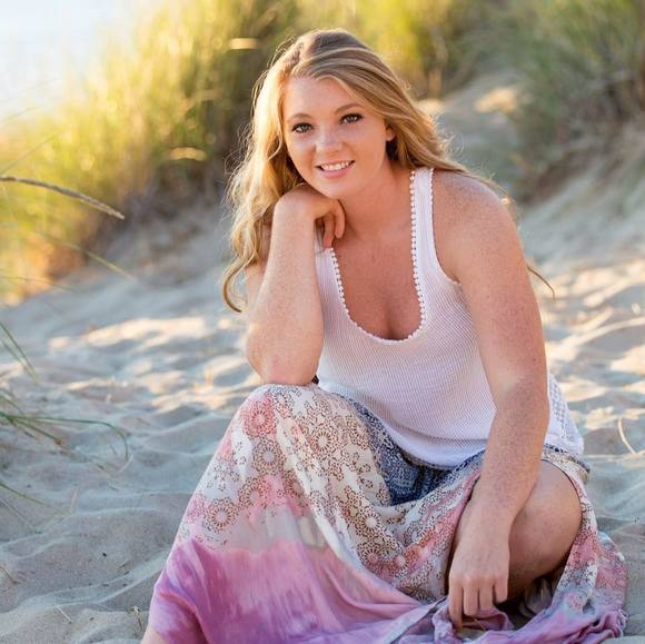 lori_devries
